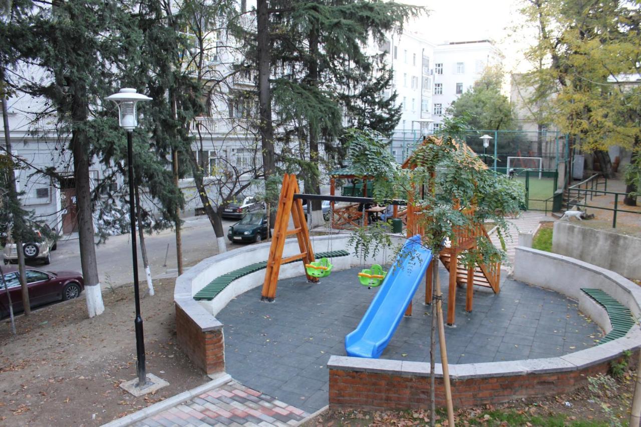 Apartment At Stalin House Tbilisi Exterior photo