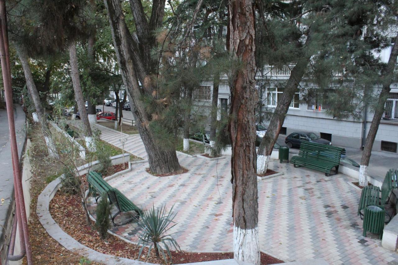 Apartment At Stalin House Tbilisi Exterior photo